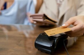 Η ΑΑΔΕ πραγματοποίησε τη νέα φορολοταρία για συναλλαγές Νοεμβρίου, μοιράζοντας έπαθλα από 1.000 έως 50.000 ευρώ σε 556 δικαιούχους - Δείτε αν κερδίσατε