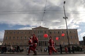 Κλειστό το κέντρο της Αθήνας την Κυριακή 21 Δεκεμβρίου για το Santa Run 2025 - Δείτε αναλυτικά τους δρόμους και τις οδηγίες της ΕΛΑΣ για τους οδηγούς