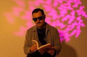 Ο Γιώργος Γκέκας κυκλοφορεί το νέο του σινγκλ «Άνθισα»