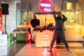 Ο Voice 102.5 έγινε η «φωνή των Χριστουγέννων»