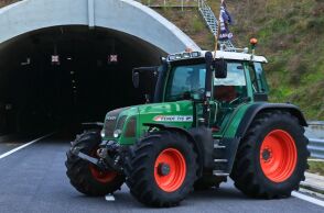 Οι ντελάληδες των μπλόκων