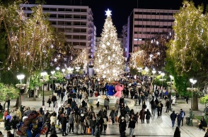Πρωτοχρονιά 2026: Πού θα δείτε live την αλλαγή του χρόνου από την πλατεία Συντάγματος 