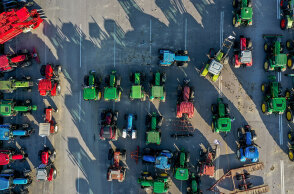Κάντε ησυχία. Οι εισαγγελείς ρίχνουν έναν υπνάκο στα μπλόκα