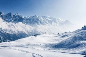 Κόκκινο pixel στο χιόνι: Πώς η Τεχνητή Νοημοσύνη έλυσε μυστήριο μηνών με αγνοούμενο ορειβάτη