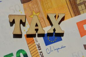 Πάνελ Οικονομολόγων ΚΕΦΙΜ: Υπέρ των οριζόντιων φοροελαφρύνσεων η πλειοψηφία