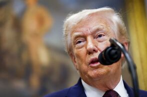 Τραμπ στους Ιρανούς: Έρχεται βοήθεια, συνεχίστε να διαδηλώνετε, το καθεστώς θα πληρώσει ακριβά