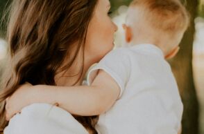 Αυξημένο θα είναι το επίδομα μητρότητας 2026 - Πότε πληρώνεται η πρώτη δόση