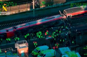 Ισπανία: 40 τουλάχιστον οι νεκροί, 159 τραυματίες - Σπασμένο σύνδεσμο στις ράγες εντόπισαν οι εμπειρογνώμονες