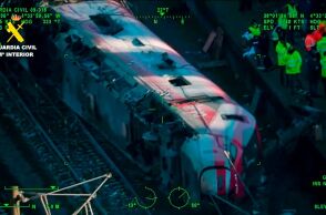 Πληροφορίες Reuters: Εντοπίστηκε σπασμένος σύνδεσμος σε ράγες στο σημείο του δυστυχήματος στην Ισπανία