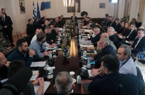 Στιγμιότυπο από τη συνάντηση του Κυριάκου Μητσοτάκη με τους αγρότες