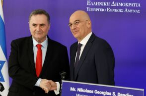 O Νίκος Δένδιας με τον Ίσραελ Κατζ