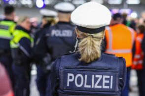 Γερμανία: Σύλληψη Λιβανέζου ως ύποπτου μέλους της Χαμάς για σχεδιασμό επιθέσεων σε εβραϊκούς στόχους στην Ευρώπη με προμήθεια πυρομαχικών.