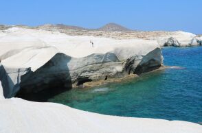 Μήλος: Μεγάλο ξενοδοχείο επεκτείνεται κοντά στο Σαρακήνικο - Προσφυγή στο ΣτΕ από τον Δήμο