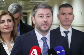 Συλλυπητήρια του προέδρου του ΠΑΣΟΚ για την τραγωδία στη Βιολάντα - Ζητά ουσιαστικά μέτρα ασφάλειας στους χώρους δουλειάς