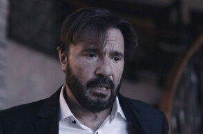 Στράτος Τζώρτζογλου, «Βροχή τα Βέλη»