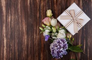 Δώρα και λουλούδια