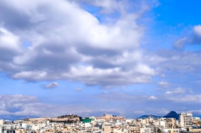 Συννεφιά πάνω από την Αθήνα