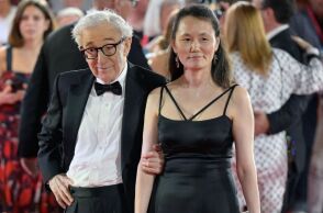 Σουν-Γι Πρέβιν: Τα μηνύματα της συζύγου του Γούντι Άλεν στον Τζέφρι Έπσταϊν κατά του κινήματος #MeToo και οι αιχμές για τον Ρόναν Φάροου