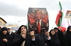 Ιράν: Ο πρόεδρος Μασούντ Πεζεσκιάν αρνείται ότι επιδιώκει πυρηνικό όπλο - Μιλά για «ντροπή» μετά την καταστολή και καλεί σε διάλογο τις ΗΠΑ 