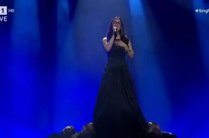 Eurovision 2026: Εντυπωσιακή η Κλαυδία - Τραγούδησε την Αστερομάτα στην έναρξη του «Sing for Greece 2026» 