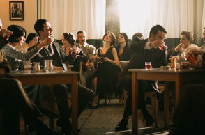 «Αστόρια» στο θέατρο Παλλάς