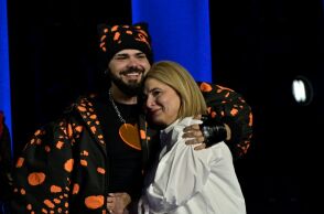 Ο Ακύλας μαζί με τη μητέρα του