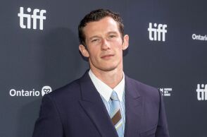 Ο Κάλουμ Τέρνερ δεν σχολιάζει τις φήμες ότι θα γίνει ο νέος Μποντ, παρά το ότι θεωρείται φαβορί - Συνεχίζονται οι εικασίες για τον επόμενο 007 και το νέο καστ.