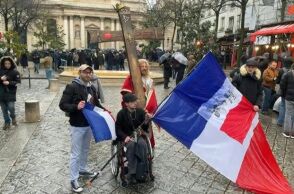 Διαμαρτυρία για τον θάνατο του 23χρονου Κουεντίν, από αντίφα διαδηλωτές