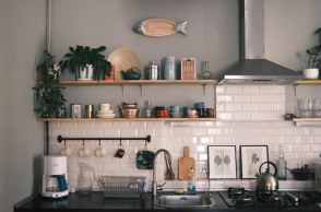 Κουζίνα χωρίς ανακαίνιση: 8 μικρές αλλαγές που την ανανεώνουν