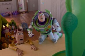 Κυκλοφόρησε το τρέιλερ του Toy Story 5 - Γούντι και Μπαζ ενώνονται ξανά για να προστατεύσουν τα παιχνίδια από τη σύγχρονη τεχνολογία και τα tablet