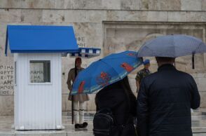 Ο καιρός σήμερα, Κυριακή 22 Φεβρουαρίου: Βροχές, καταιγίδες και χιόνια στα ορεινά - Πτώση θερμοκρασίας και βοριάδες έως 7 μποφόρ.