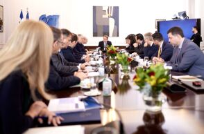 Κυβερνητικό Συμβούλιο Οικονομικής Πολιτικής - Στο Μαξίμου αύριο υπό τον Κ. Μητσοτάκη