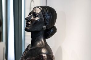 Παγκόσμια Ημέρα Γυναίκας: Το Μουσείο Μαρία Κάλλας υποδέχεται τις Rainbow Mermaids και τη Χάρις Αλεξίου