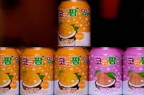 Η Κίνα εξετάζει φόρο στα αναψυκτικά με ζάχαρη για να ενισχύσει τα έσοδά της