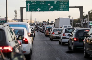 Αυτοκίνητα κολλημένα στην κίνηση στον Κηφισό