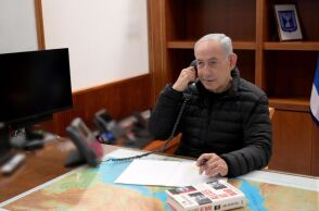 Το Ισραήλ εντείνει τα πλήγματα στο Ιράν - O Μπενιαμίν Νετανιάχου προαναγγέλλει σφοδρότερες επιθέσεις και στοχοποίηση της Χεζμπολάχ στον Λίβανο.