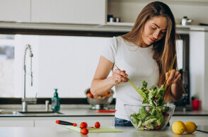 Διατροφή: Πώς επιτυγχάνεται η ολιστική προσέγγιση στην αναμόρφωση σώματος;