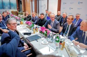 Ο θρίαμβος του ακατανόητου: Πώς μια μονίμως απρόβλεπτη κατάσταση απειλεί τη δημοκρατία παγκοσμίως