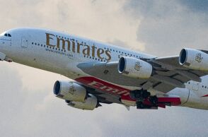 Η Emirates ανακοίνωσε ότι αναστέλλονται όλες οι πτήσεις από και προς Ντουμπάι
