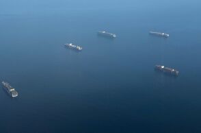 Μπορούν οι ΗΠΑ να εξασφαλίσουν την προστασία των πλοίων; -  Οι φόβοι ναρκοθέτησης των στενών του Ορμούζ