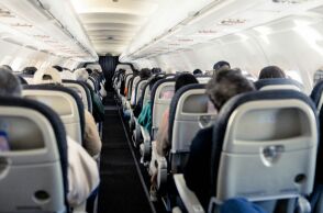 Εκτοξεύονται τα αεροπορικά εισιτήρια λόγω του πολέμου στο Ιράν