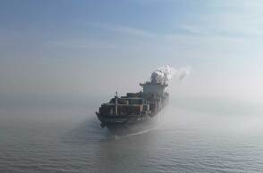 Πλοίο κατευθύνεται στα Στενά του Ορμούζ