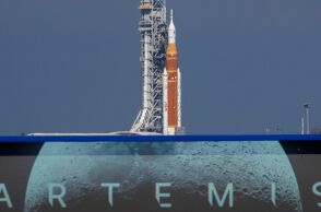 Η NASA προγραμματίζει την εκτόξευση του Artemis II για την 1η Απριλίου, με τους τέσσερις αστροναύτες να ετοιμάζονται για το 10ήμερο ταξίδι στη Σελήνη