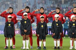 Ιράν: Η εθνική ποδοσφαίρου γυναικών αρνήθηκε να τραγουδήσει τον εθνικό ύμνο στο Κύπελλο Ασίας - Ο πρώην ομοσπονδιακός τεχνικός χαρακτηρίζει ηρωική τη στάση τους