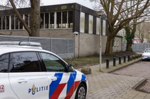 Έκρηξη προκάλεσε ζημιές σε εβραϊκό σχολείο στο Άμστερνταμ - Η δήμαρχος μιλά για σκόπιμη επίθεση εν μέσω αυξανόμενων ανησυχιών για κρούσματα αντισημιτισμού.