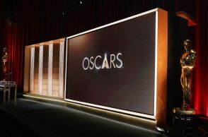 Ρεκόρ, ιστορικές υποψηφιότητες και απρόσμενες ιστορίες χαρακτηρίζουν τα Όσκαρ 2026, σε μια από τις πιο αμφίρροπες χρονιές των βραβείων.