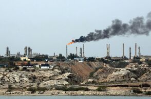 Ο Ντόναλντ Τραμπ ανακοίνωσε πλήγματα των ΗΠΑ στο ιρανικό νησί Χαργκ και προειδοποίησε για επίθεση σε πετρελαϊκές εγκαταστάσεις.