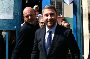 Ο Νίκος Ανδρουλάκης ευχαρίστησε τα μέλη του ΠΑΣΟΚ για τη συμμετοχή και κάλεσε σε ενότητα για πολιτική αλλαγή - Στην κάλπη του Περιστερίου ο πρόεδρος του ΠΑΣΟΚ