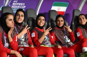 Ποδόσφαιρο γυναικών: Τρεις παίκτριες του Ιράν απέσυραν το αίτημα ασύλου στην Αυστραλία και επιστρέφουν στην πατρίδα τους - Μόνο τρεις σε καθεστώς προστασίας