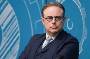 Καταδίκη των δηλώσεων του Βέλγου πρωθυπουργού για εξομάλυνση σχέσεων με τη Ρωσία - Εταίροι και ΕΕ προειδοποιούν για κίνδυνο υπονόμευσης της ενότητας.